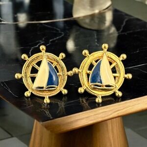 Vintage Avon‎ Stud Earrings Nautical Sailboats White Blue Enamel Sail Gold Tone